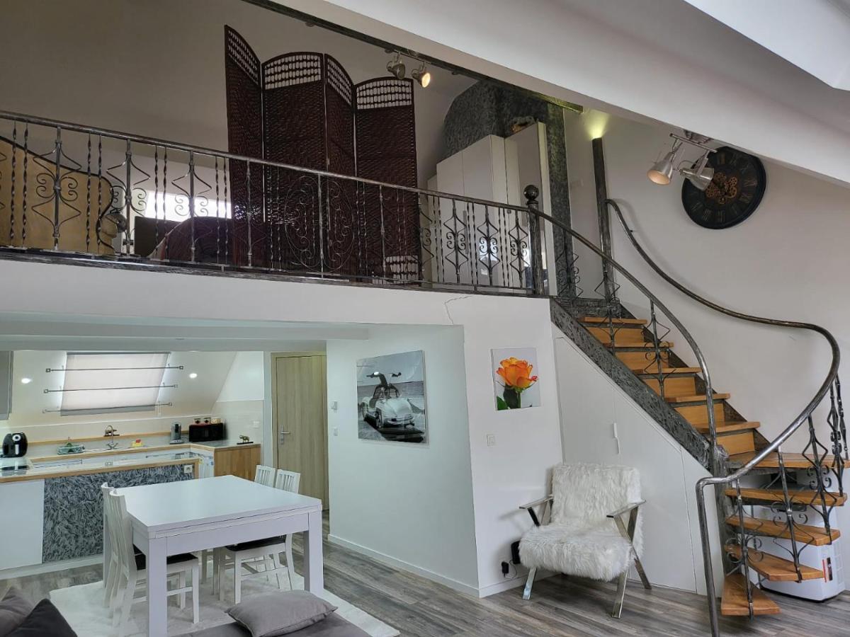 شقة Duplex Elegant Situe A 1Min De La Gare Du Nord بروكسل المظهر الخارجي الصورة